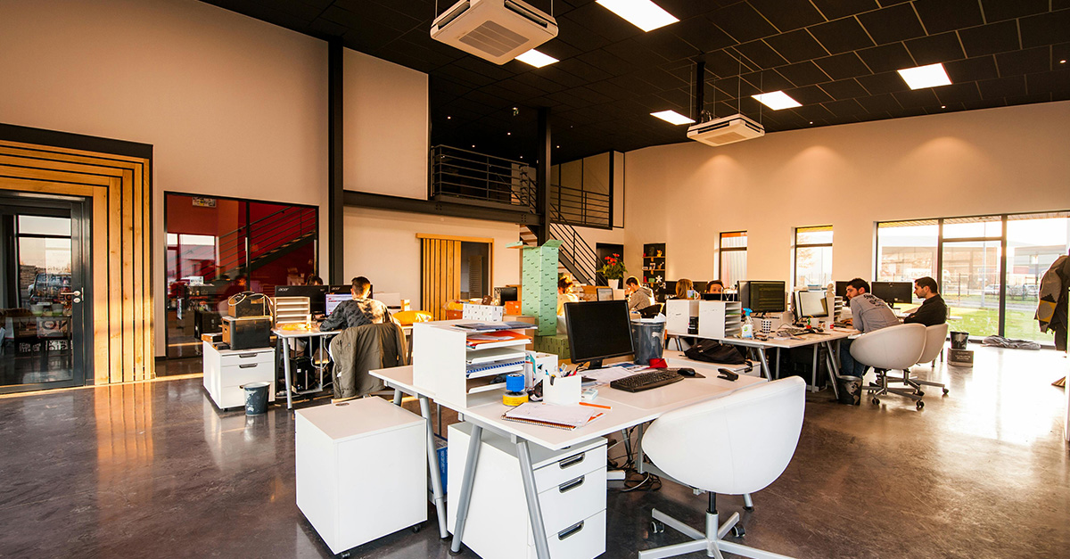Découvrez comment les mini GTB offrent une solution économique et efficace pour la gestion technique des petits espaces commerciaux et tertiaires.